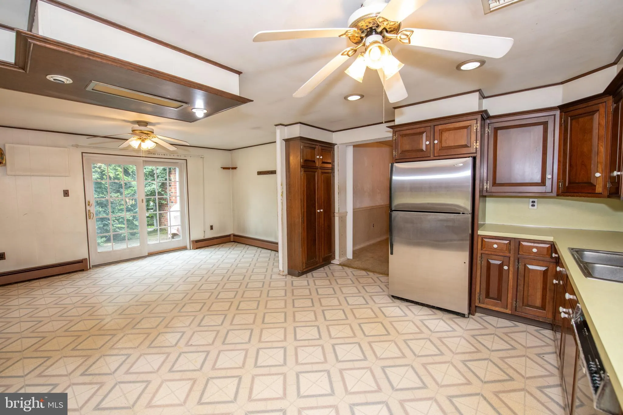 Hatfield, Pennsylvania 19440, United States, 3 Bedrooms Bedrooms, ,2 BathroomsBathrooms,Residential,Pending,189206