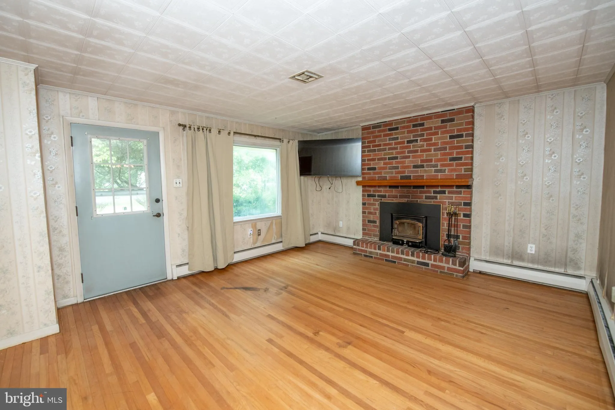 Hatfield, Pennsylvania 19440, United States, 3 Bedrooms Bedrooms, ,2 BathroomsBathrooms,Residential,Pending,189206