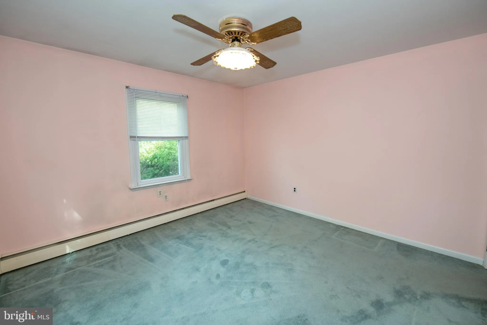 Hatfield, Pennsylvania 19440, United States, 3 Bedrooms Bedrooms, ,2 BathroomsBathrooms,Residential,Pending,189206