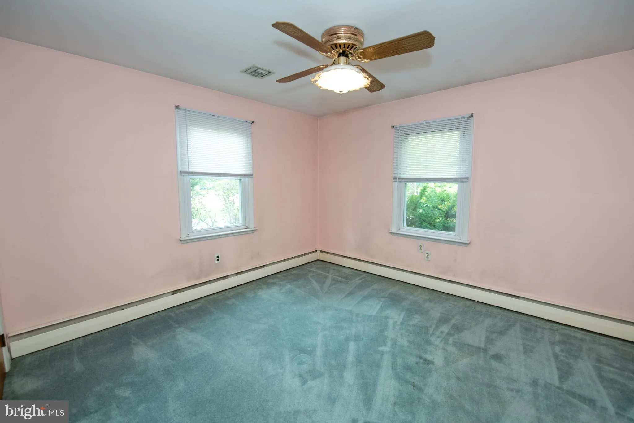 Hatfield, Pennsylvania 19440, United States, 3 Bedrooms Bedrooms, ,2 BathroomsBathrooms,Residential,Pending,189206