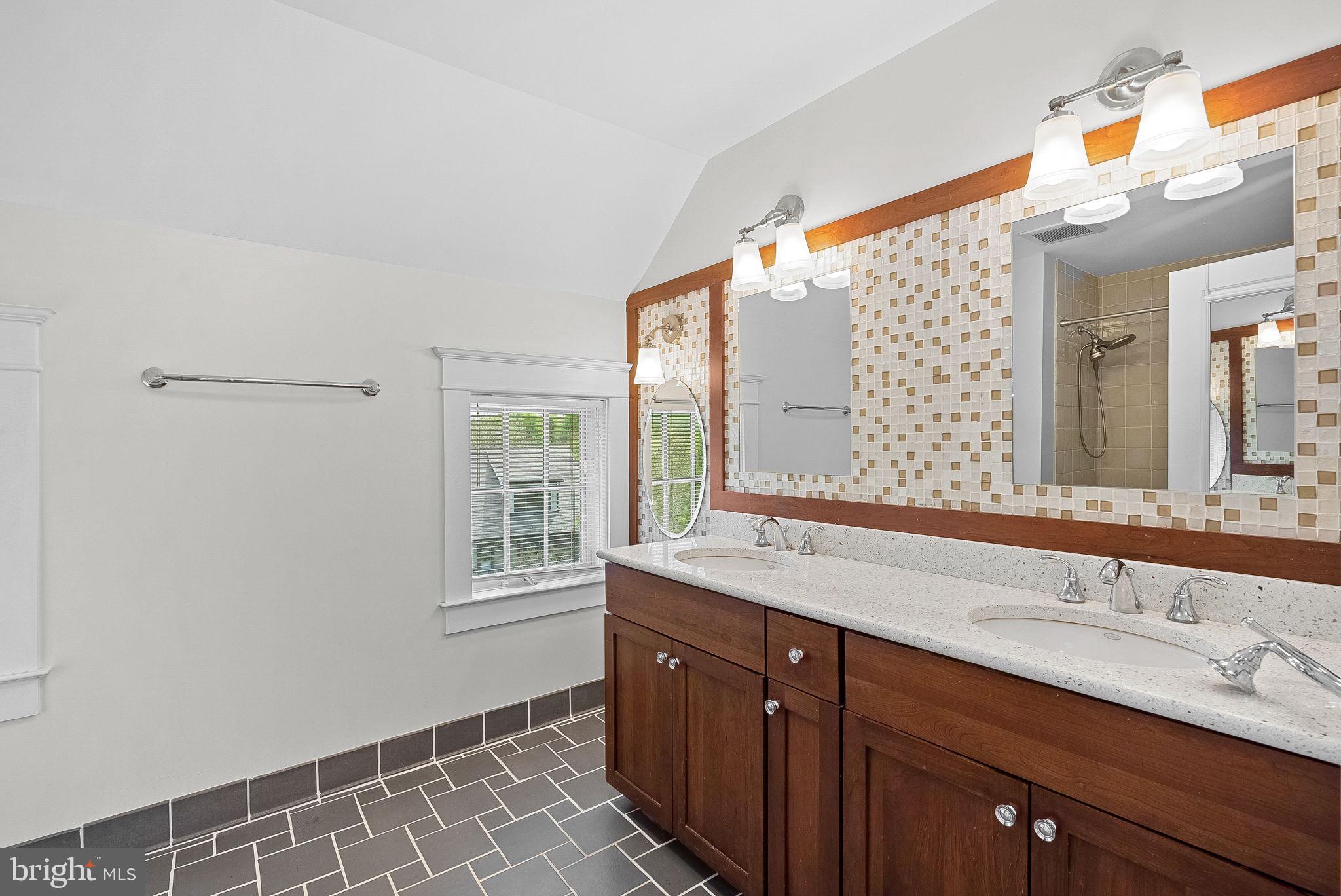 ECOVILLAGE - Residential