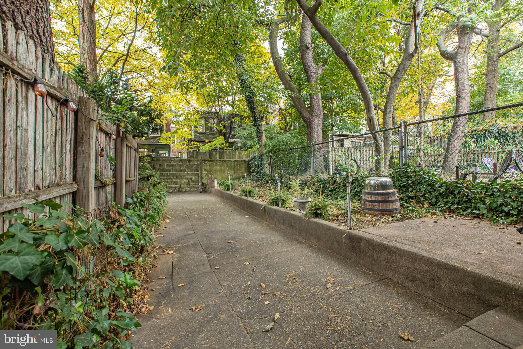 SPRUCE HILL - Residential