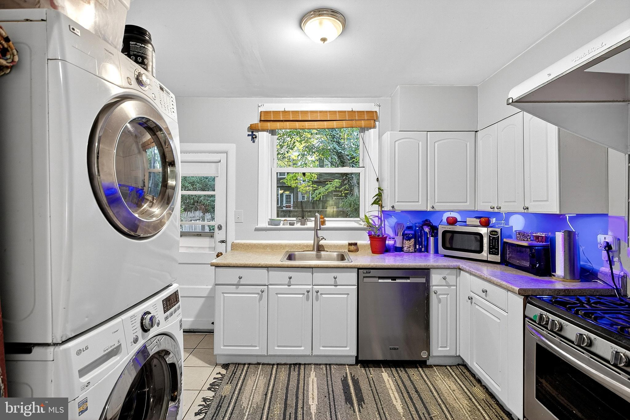 SPRUCE HILL - Residential