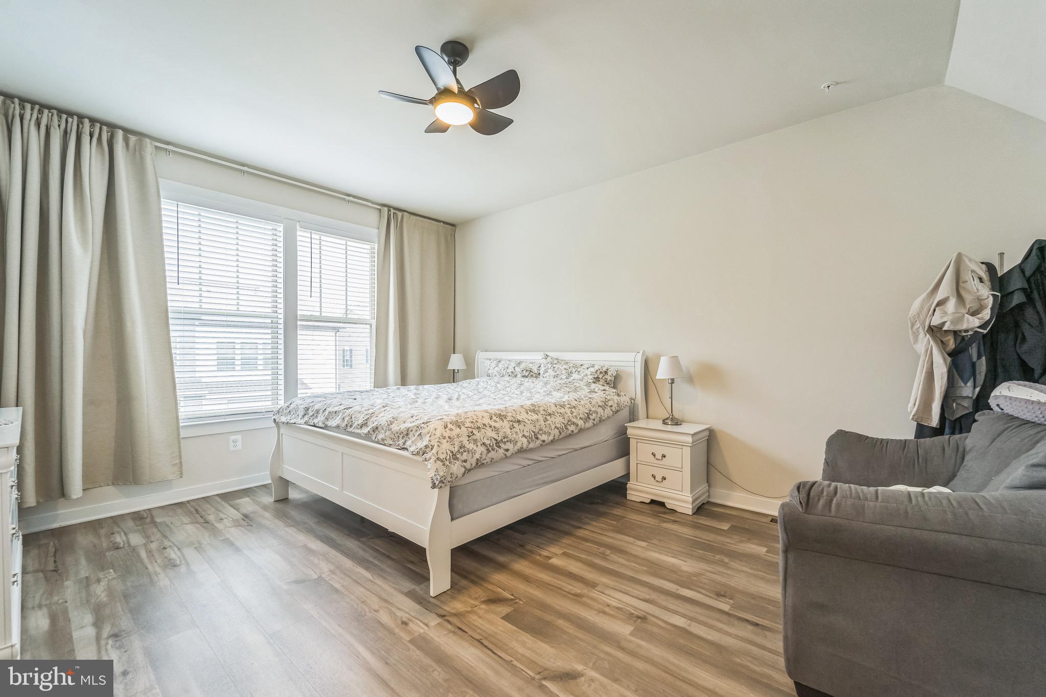 VILLAGES OF URBANA - Residential Lease