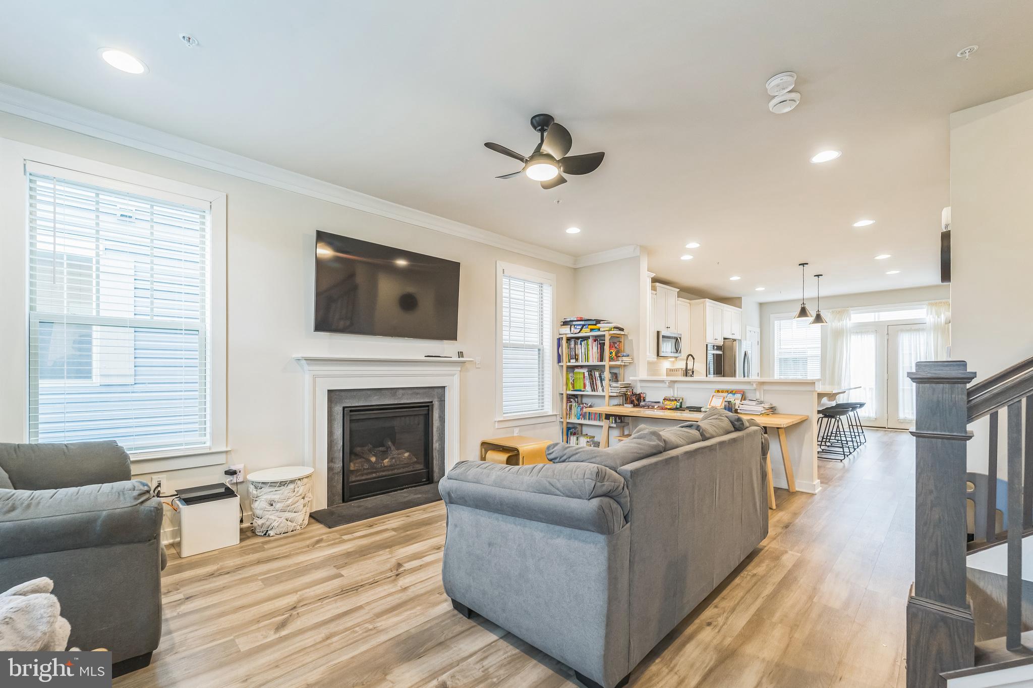 VILLAGES OF URBANA - Residential Lease