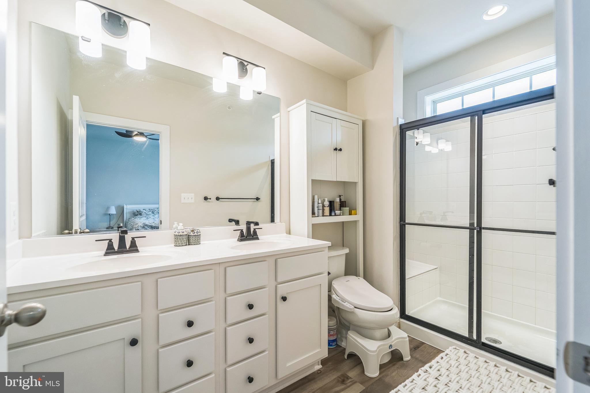 VILLAGES OF URBANA - Residential Lease