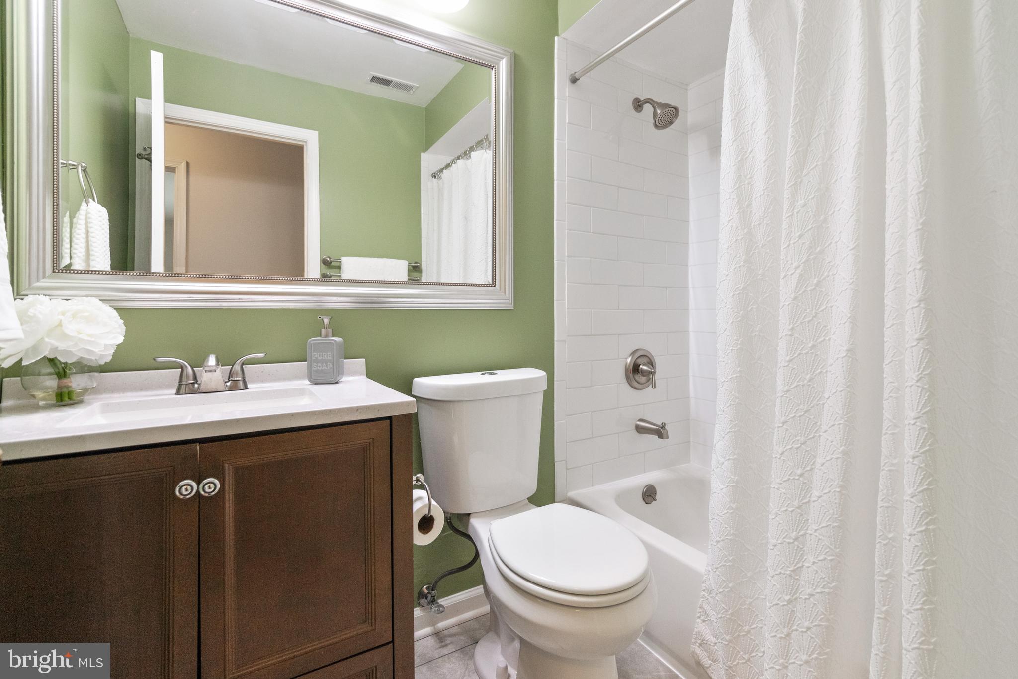 VILLAGE OF MONTGOMERY RUN - Residential