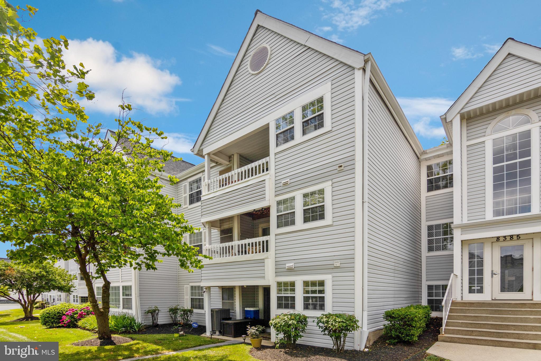 VILLAGE OF MONTGOMERY RUN - Residential