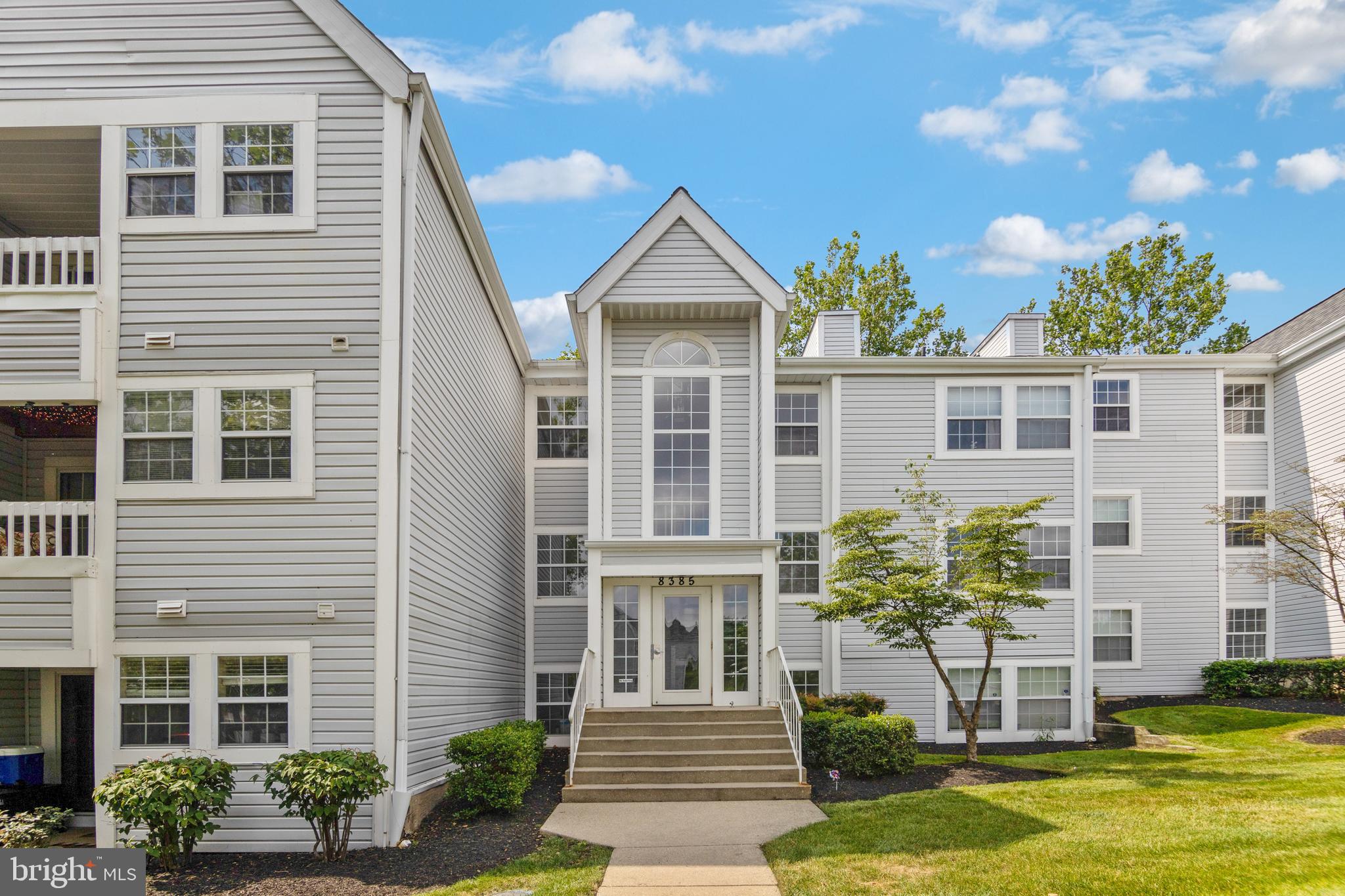 VILLAGE OF MONTGOMERY RUN - Residential