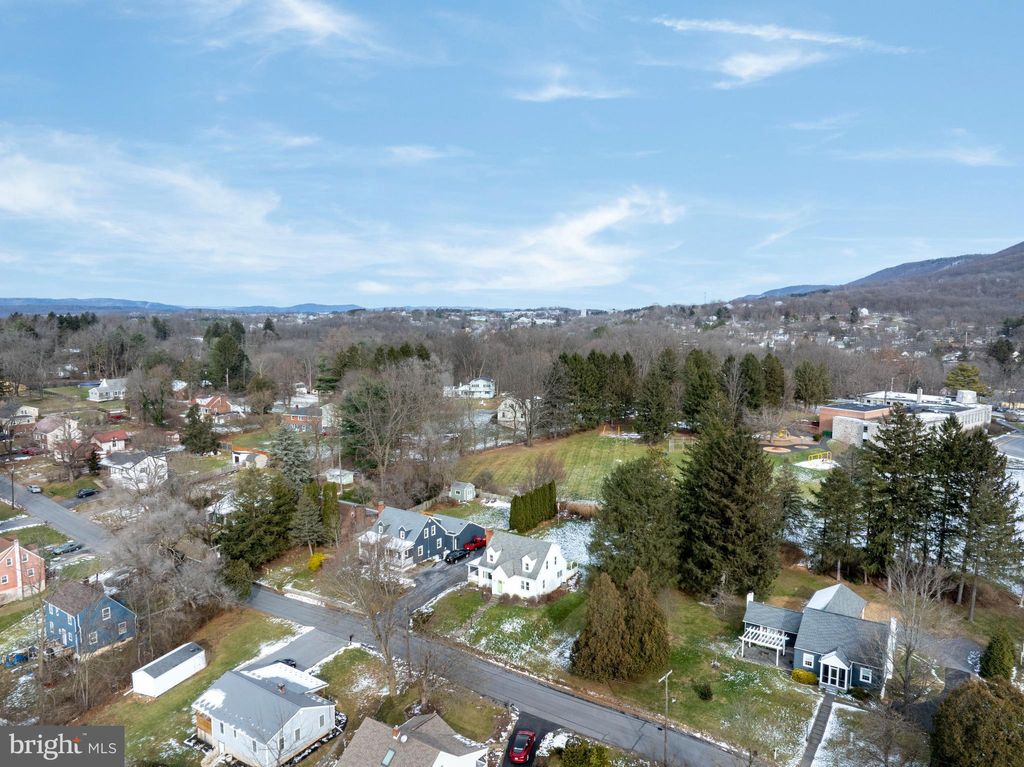 Photo of 173 Hillview Avenue, STATE COLLEGE, PA 16801 (MLS # PACE2517118)