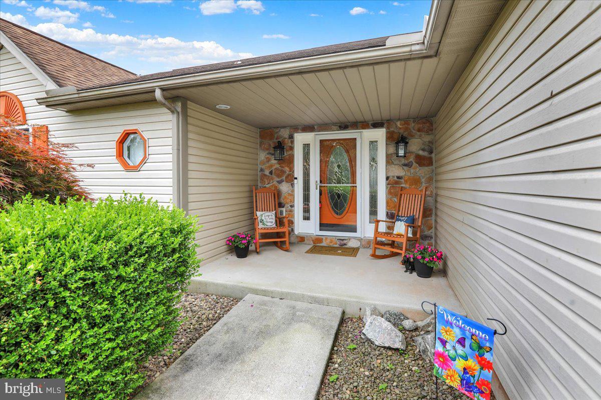 4418 DEL MAR DRIVE