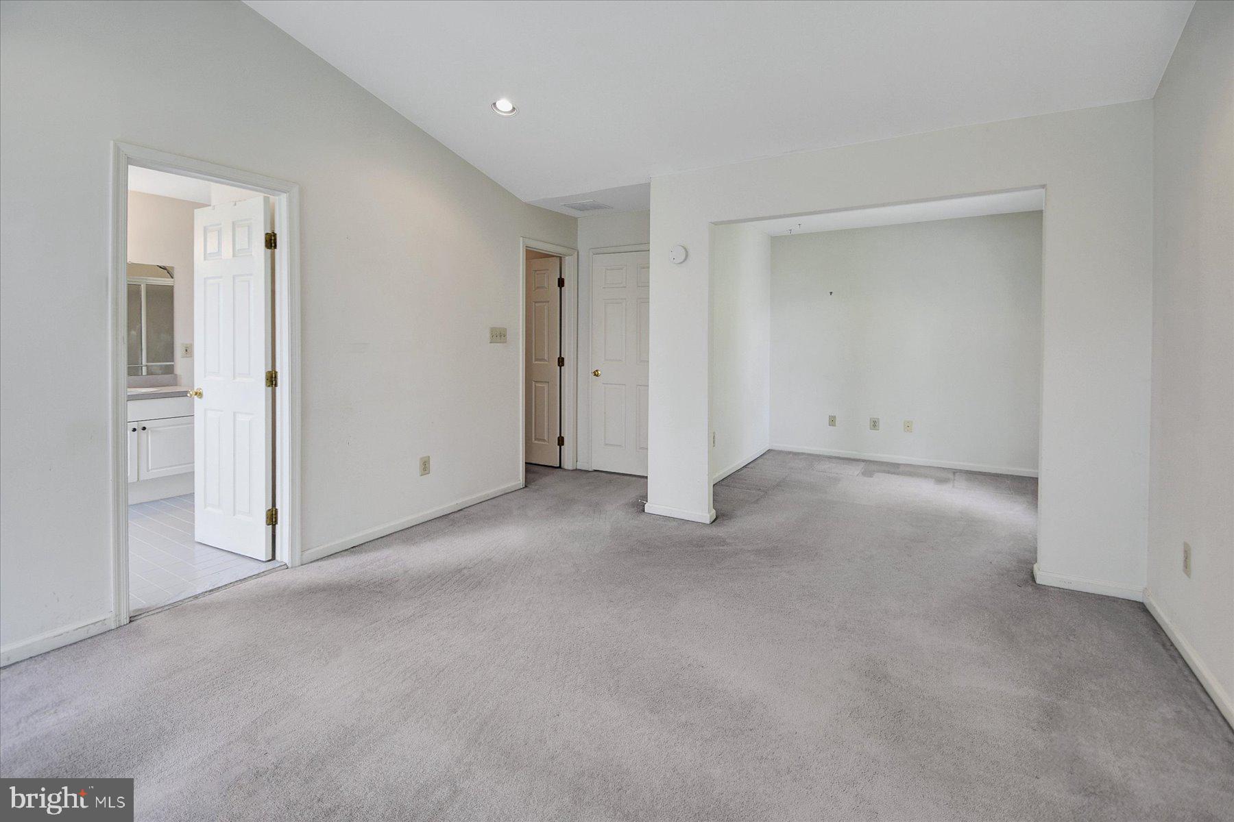 THE LINKS AT SPRIN - Residential