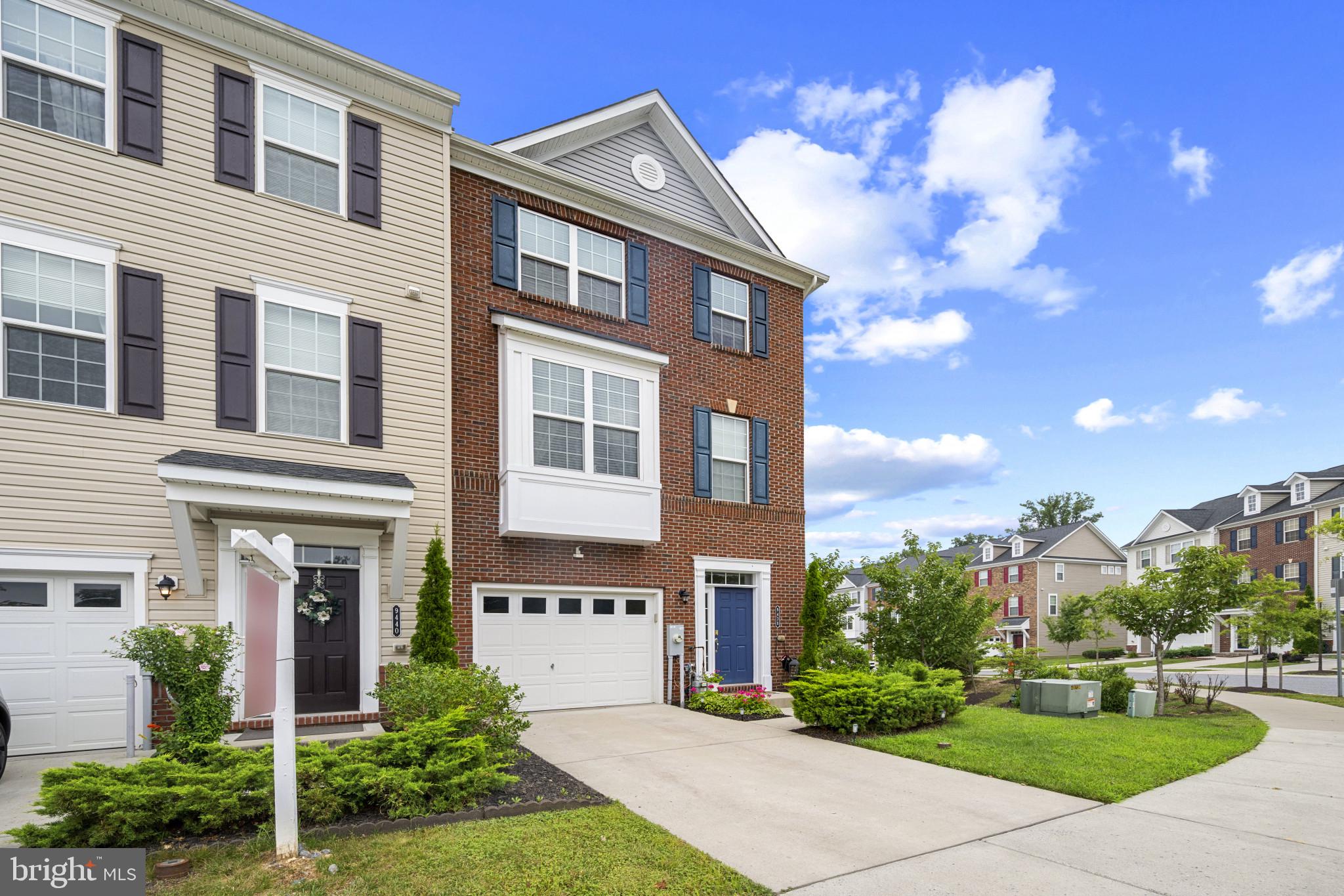9438 ADELAIDE LANE