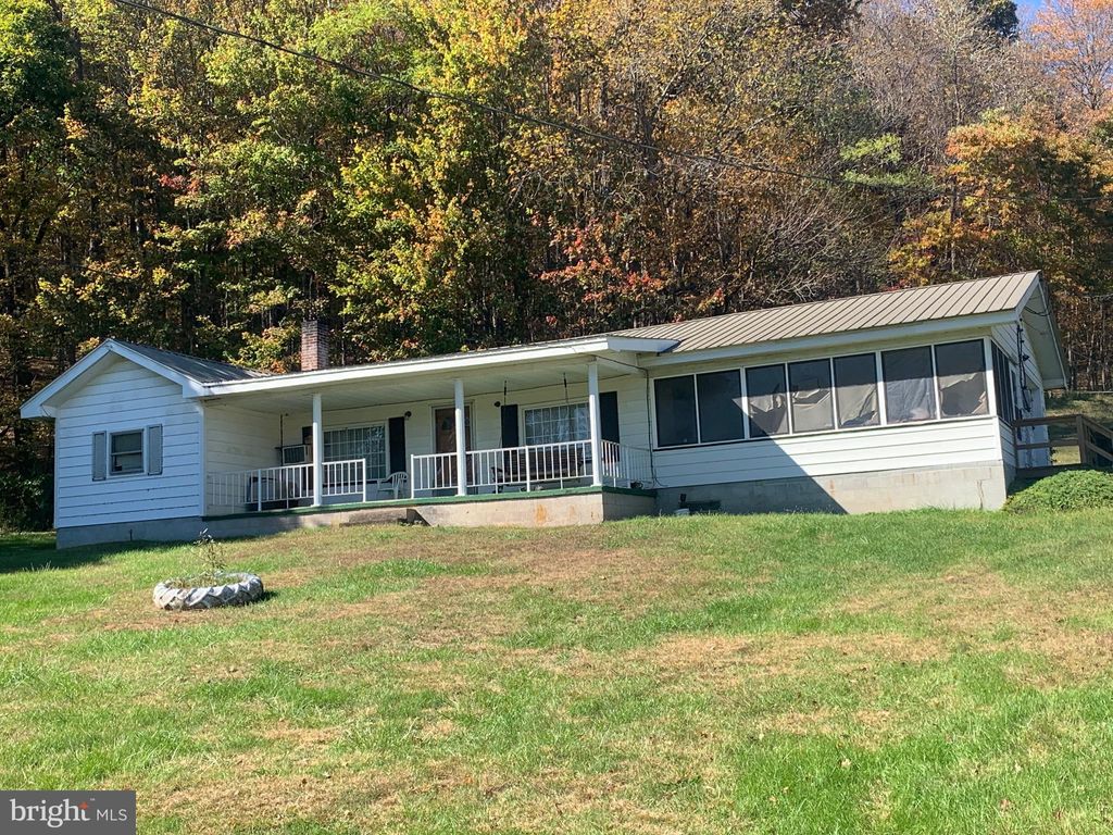 Photo of 19098 Smith Valley Road, MAPLETON DEPOT, PA 17052 (MLS # PAHU2023894)