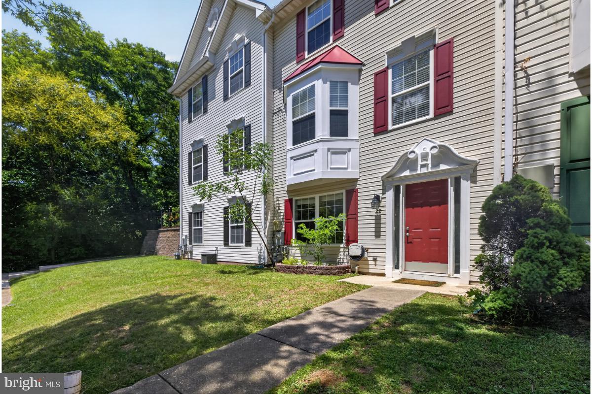 22 ARROWOOD COURT