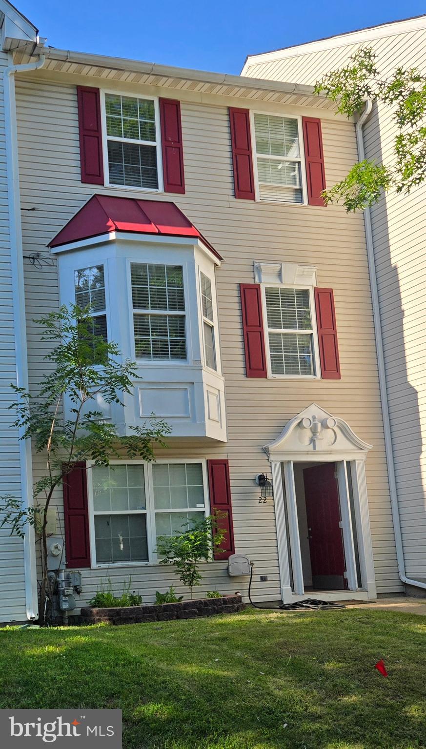 22 ARROWOOD COURT