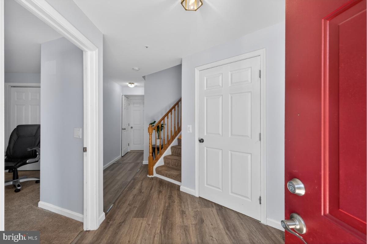 22 ARROWOOD COURT
