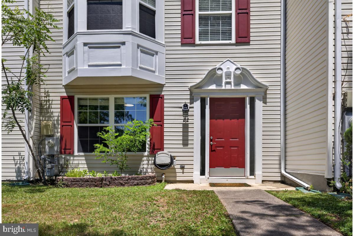 22 ARROWOOD COURT