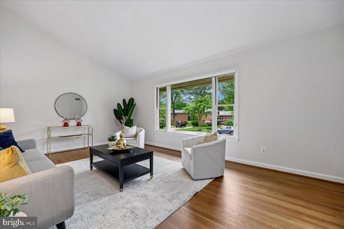 9909 ASHBURTON LANE