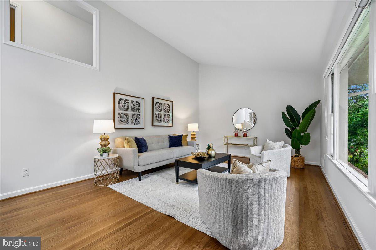 9909 ASHBURTON LANE