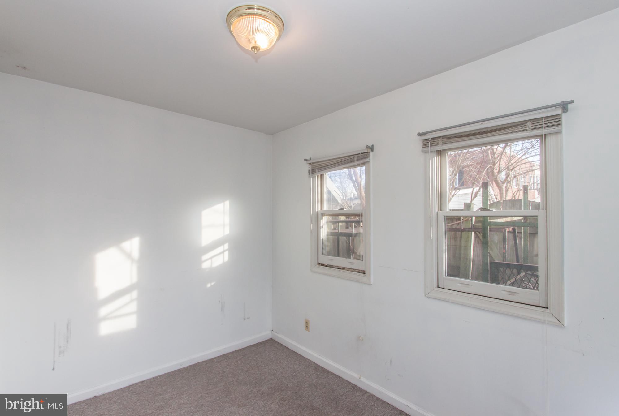 OLD TOWN ALEXANDRIA - Residential