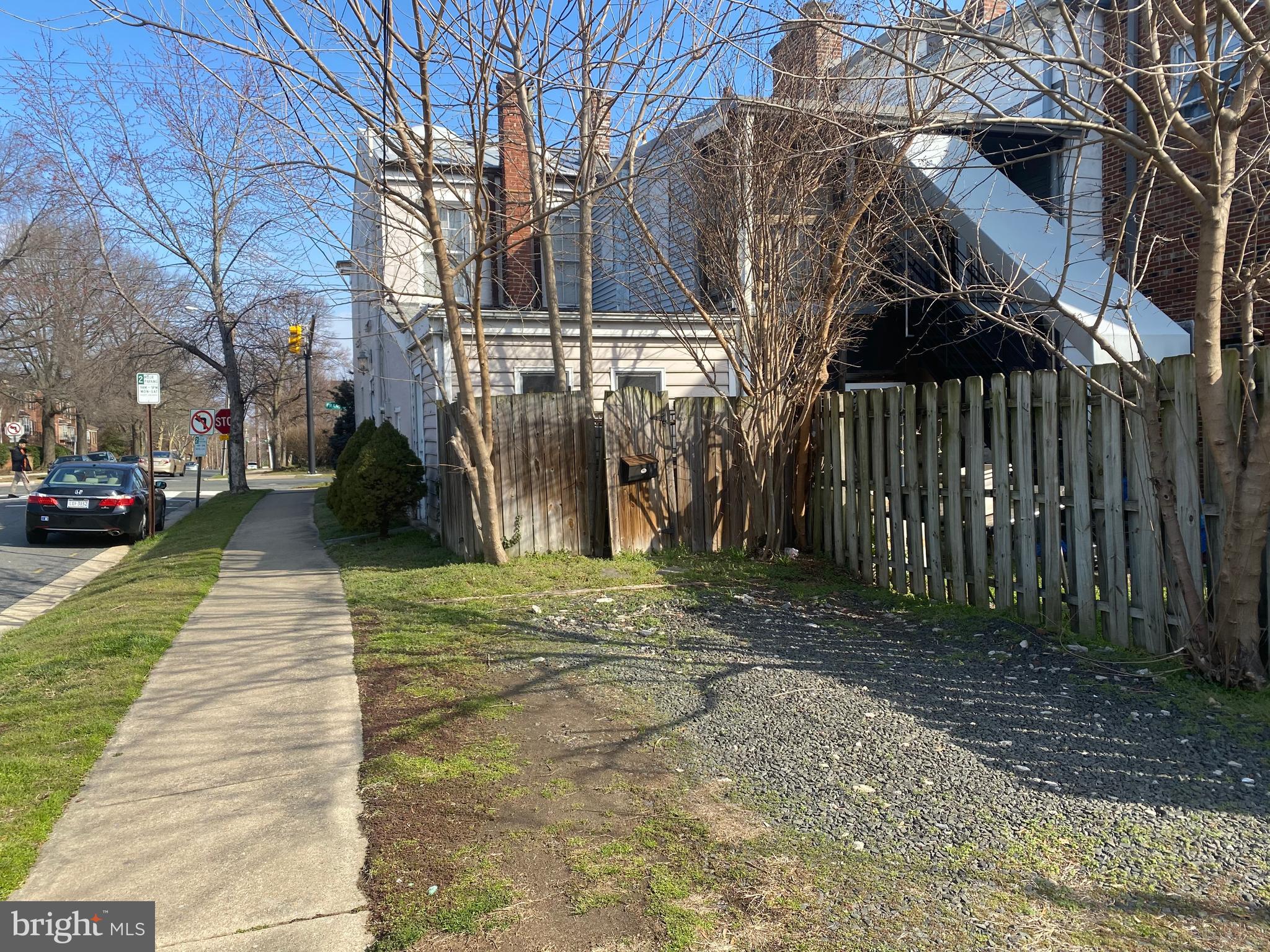 OLD TOWN ALEXANDRIA - Residential