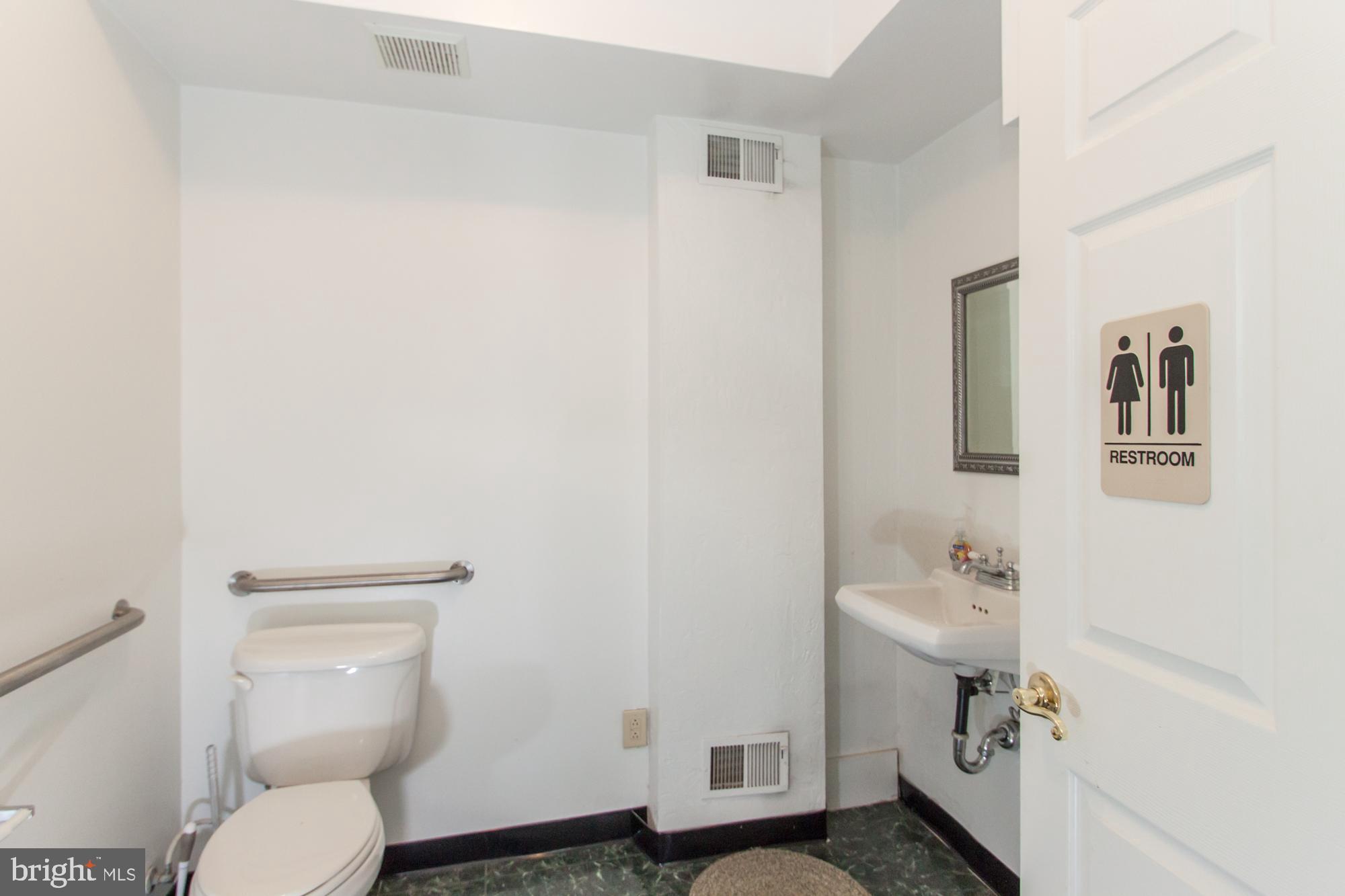 OLD TOWN ALEXANDRIA - Residential