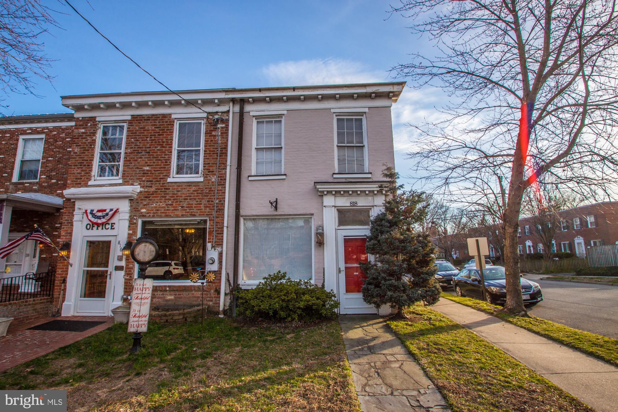 OLD TOWN ALEXANDRIA - Residential