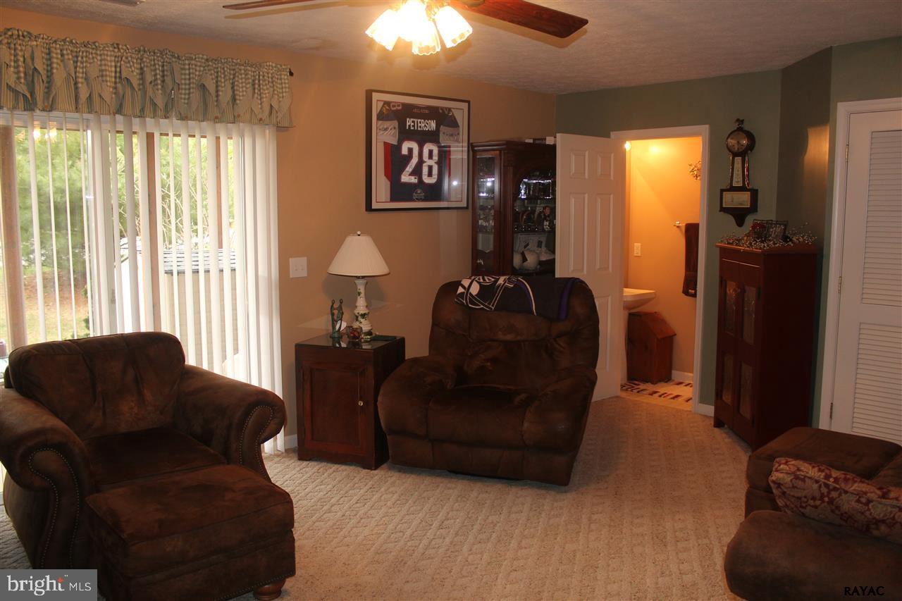 PRESIDENTIAL HEIGHTS - Residential