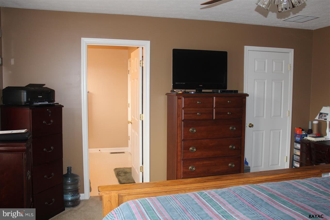 PRESIDENTIAL HEIGHTS - Residential