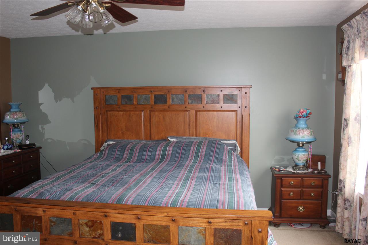 PRESIDENTIAL HEIGHTS - Residential