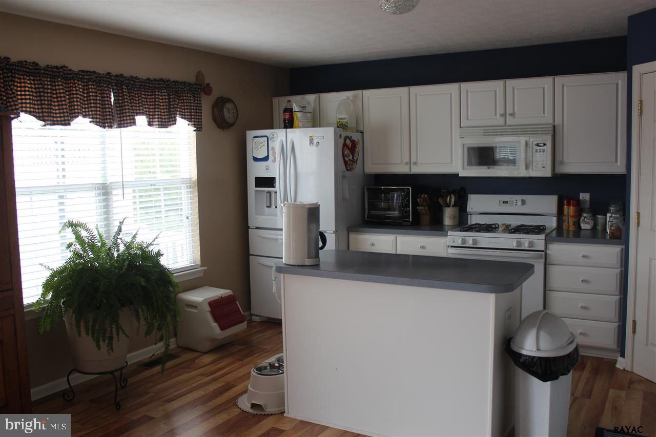 PRESIDENTIAL HEIGHTS - Residential