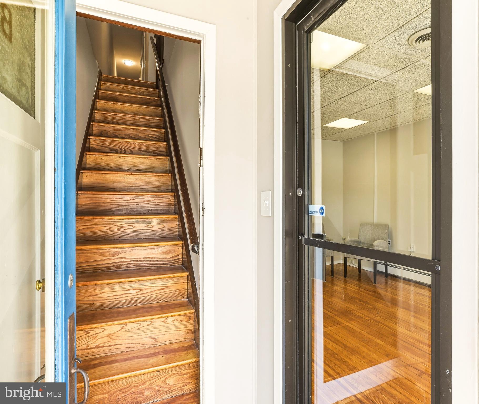 47 E KINGS HIGHWAY