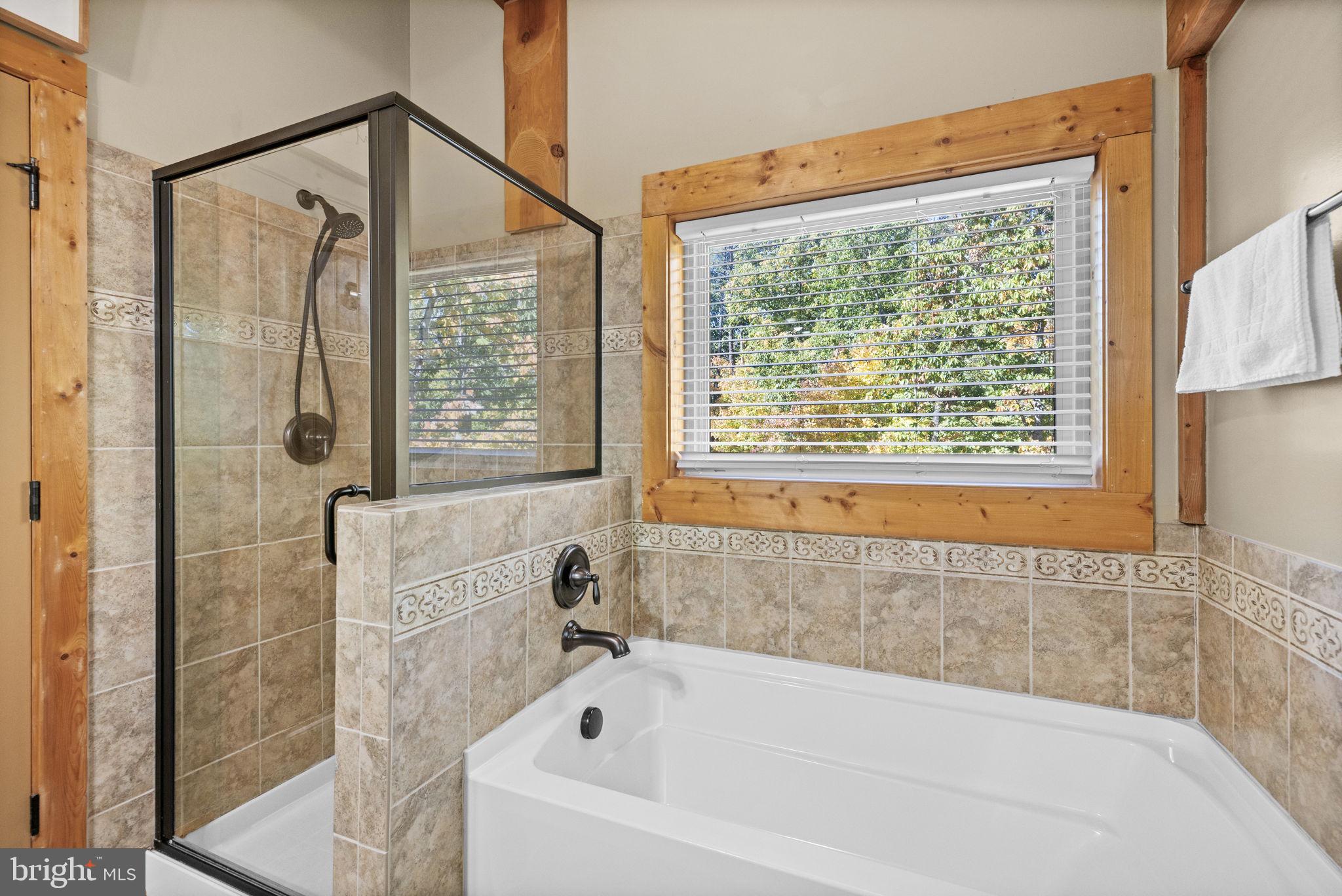 MYSTIC POINTE - Residential