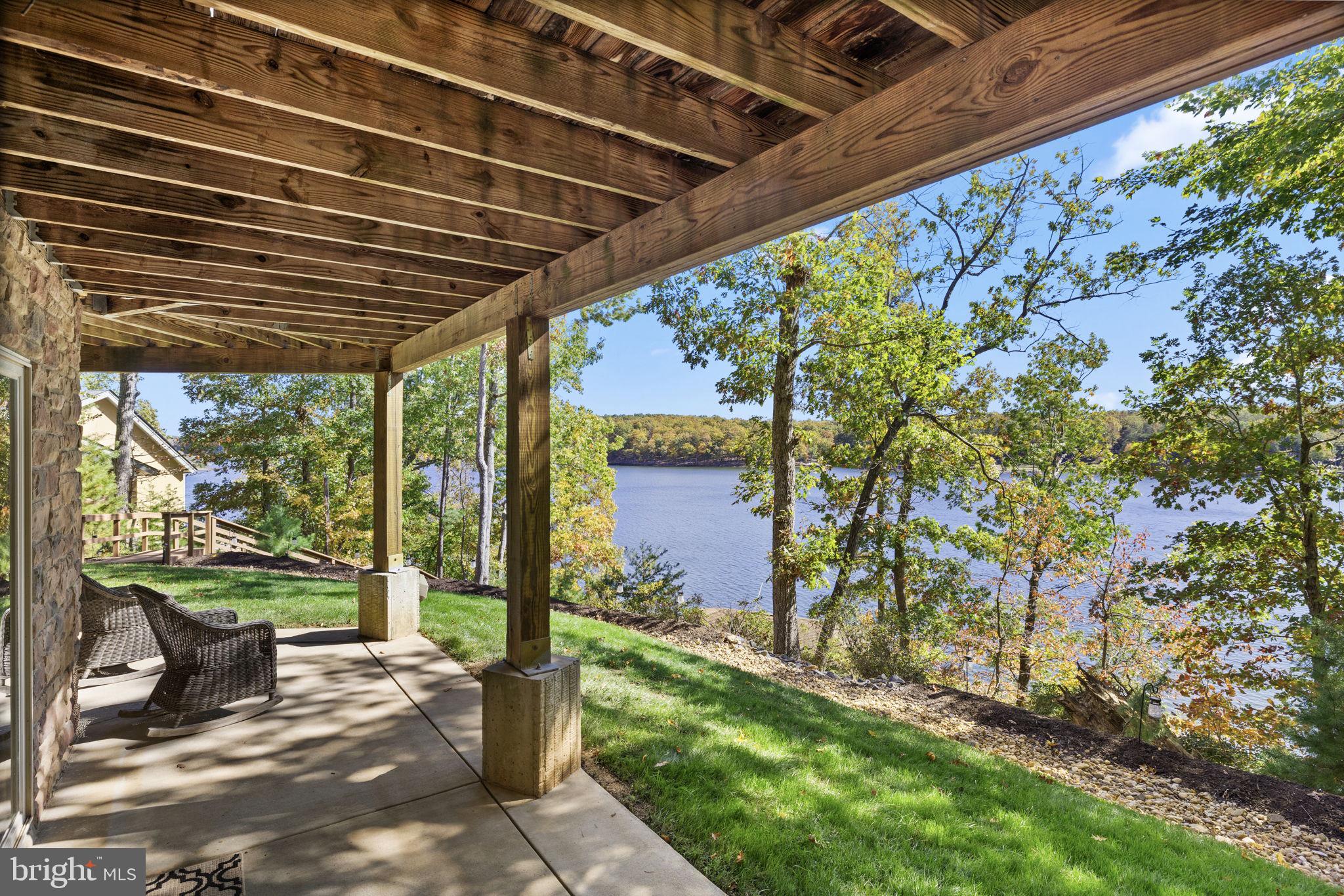 MYSTIC POINTE - Residential