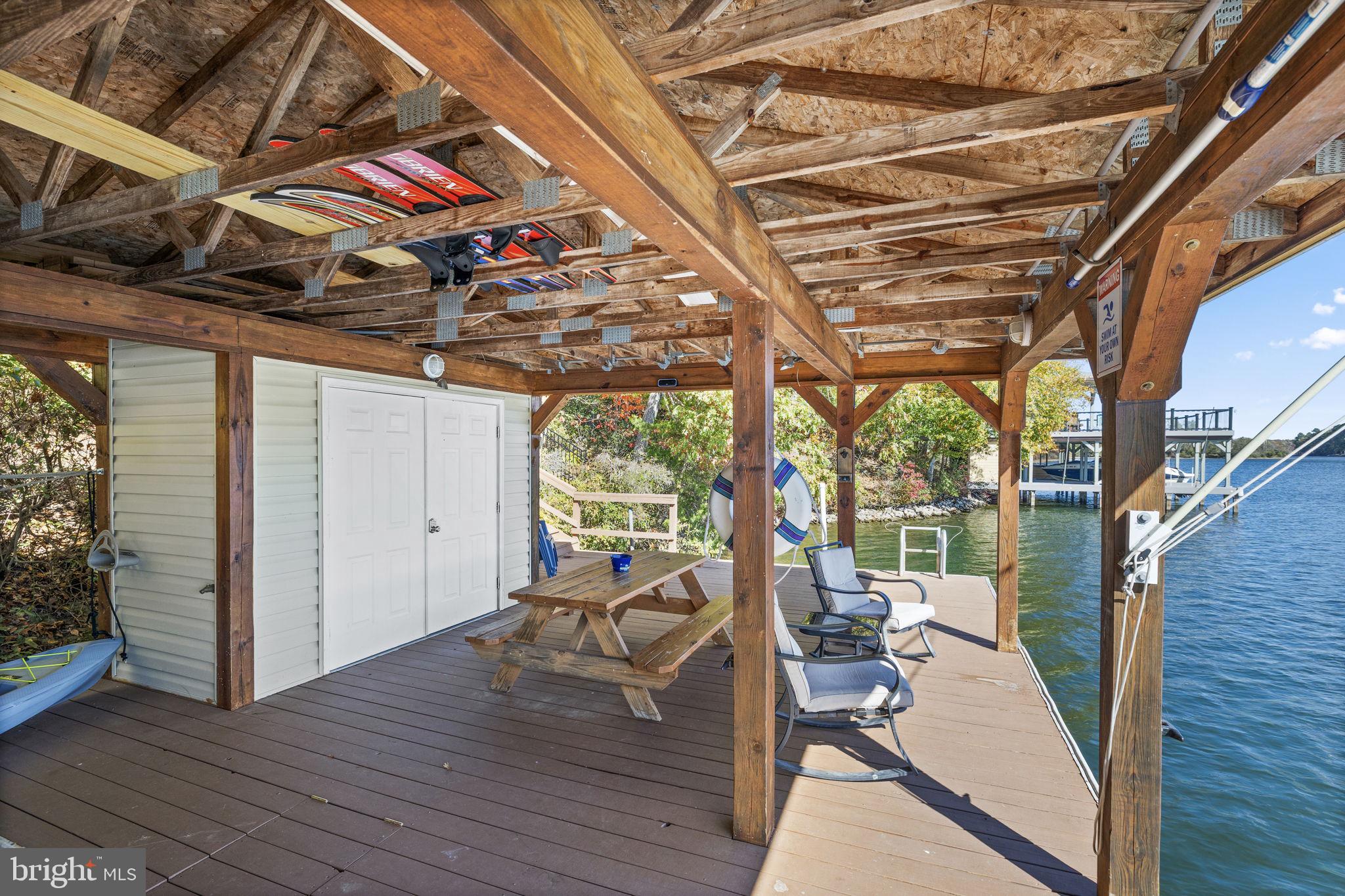 MYSTIC POINTE - Residential