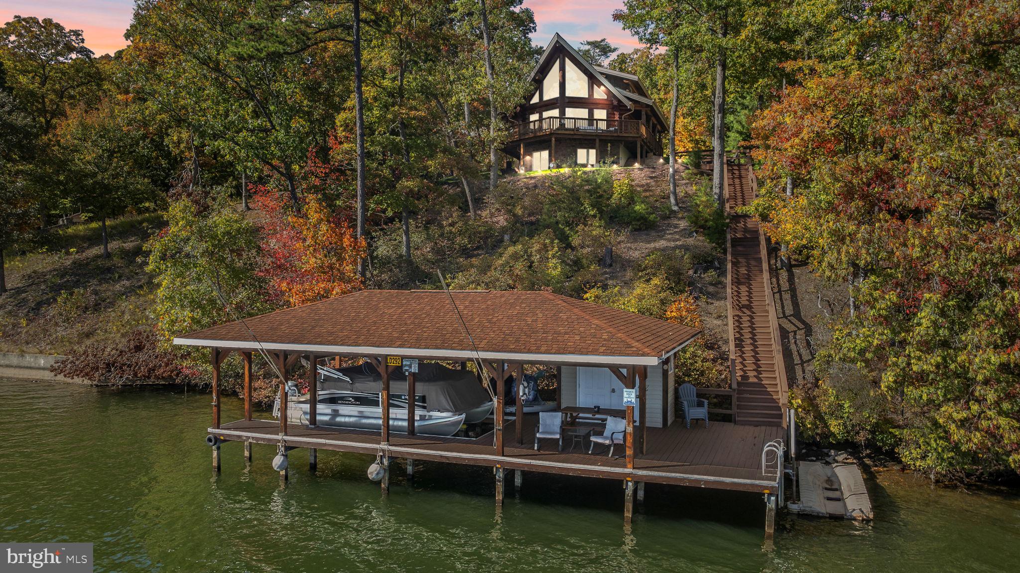 MYSTIC POINTE - Residential