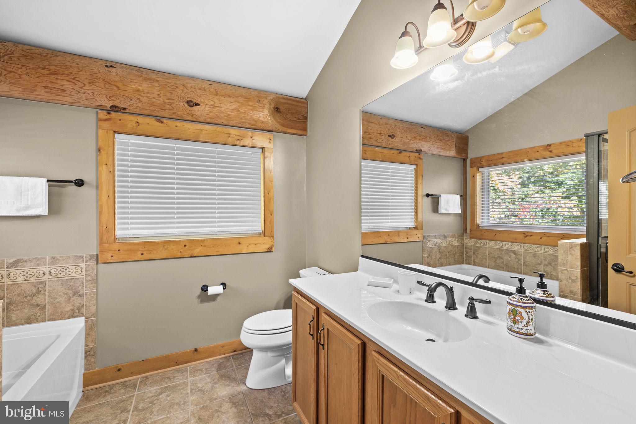 MYSTIC POINTE - Residential