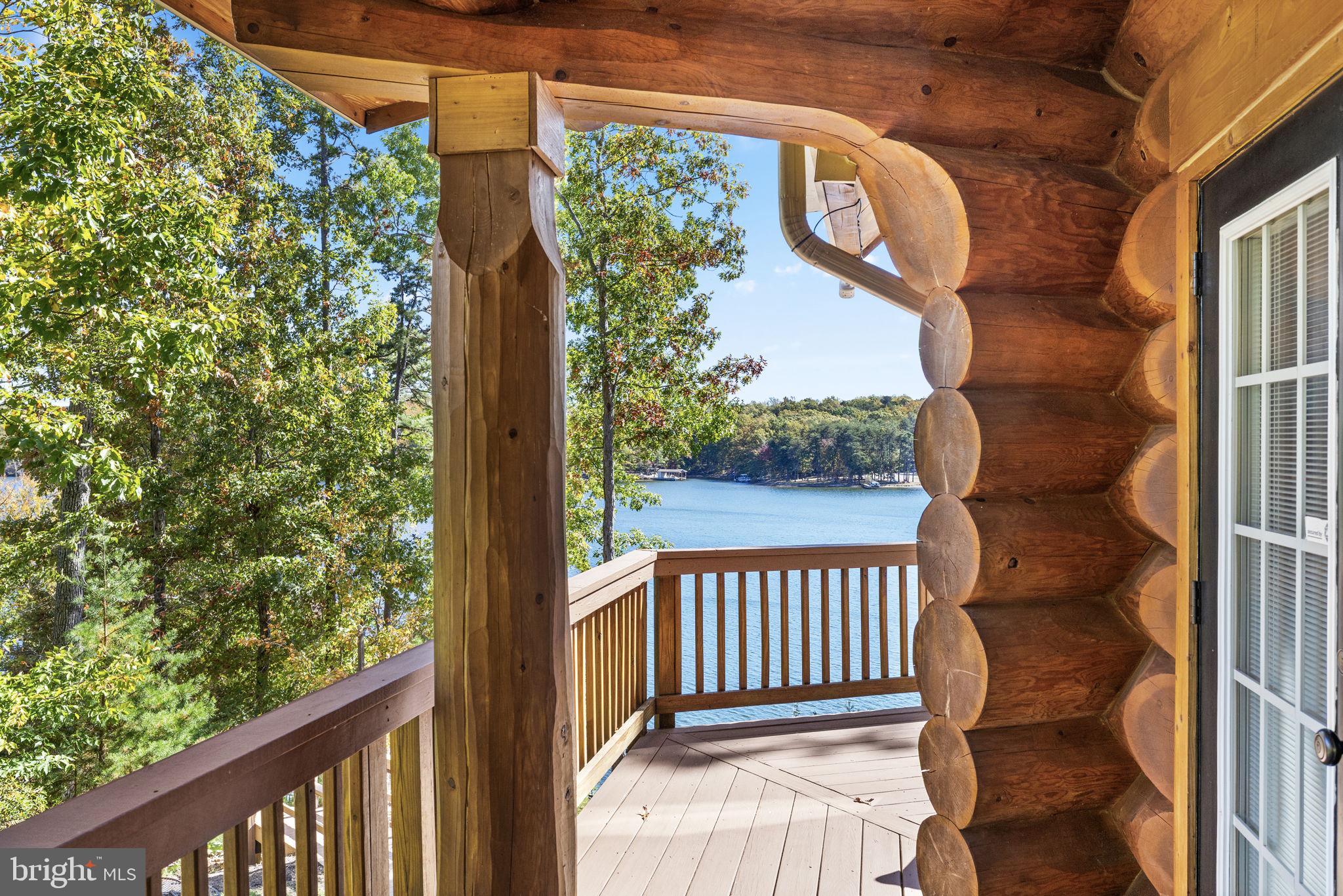 MYSTIC POINTE - Residential