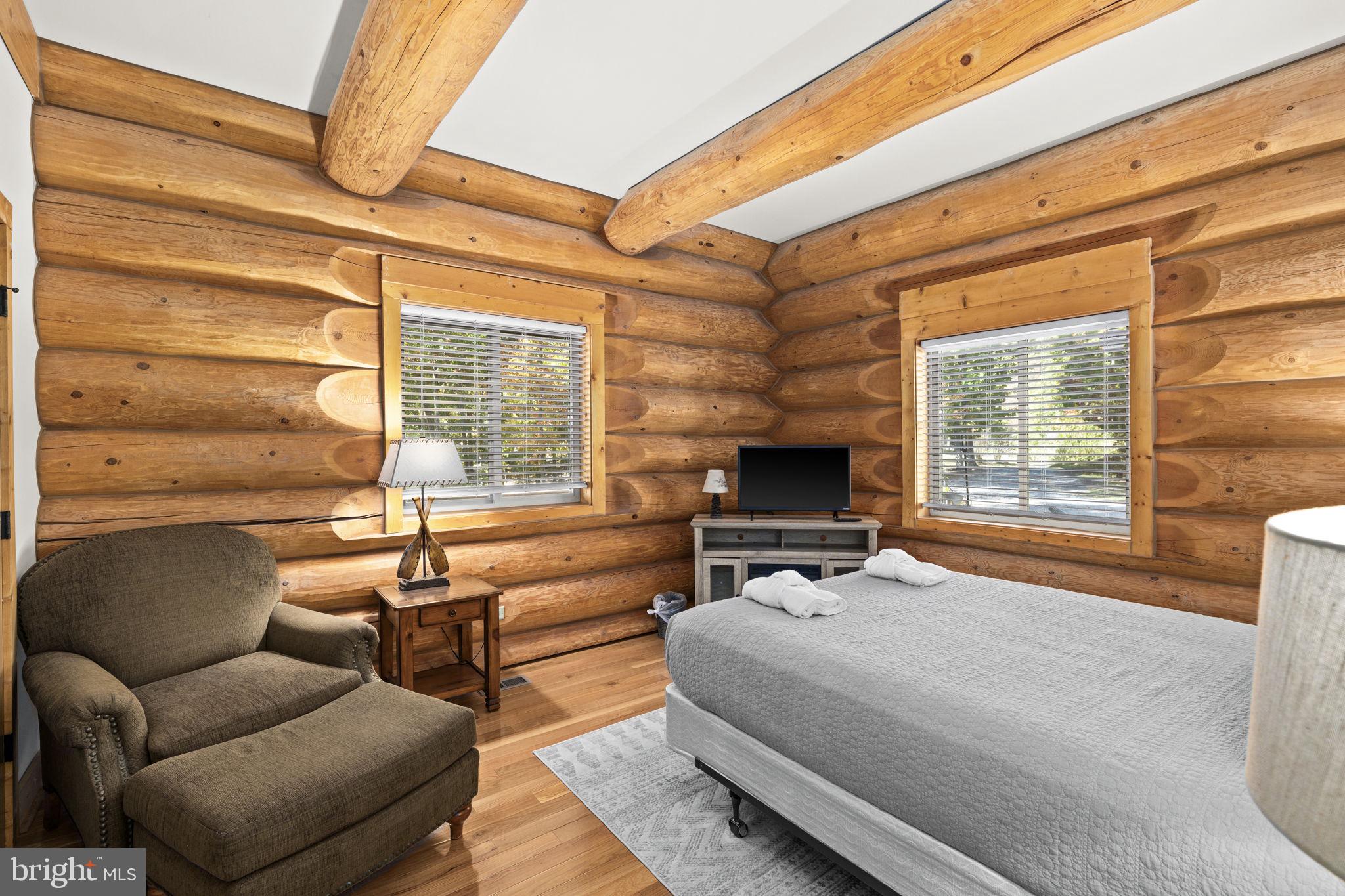 MYSTIC POINTE - Residential