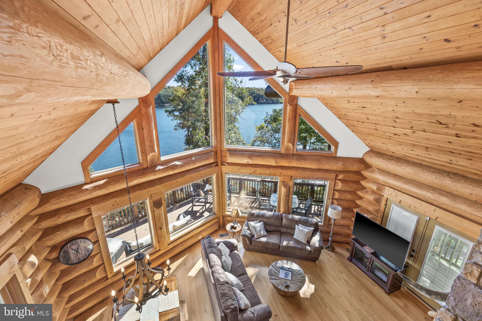 MYSTIC POINTE - Residential