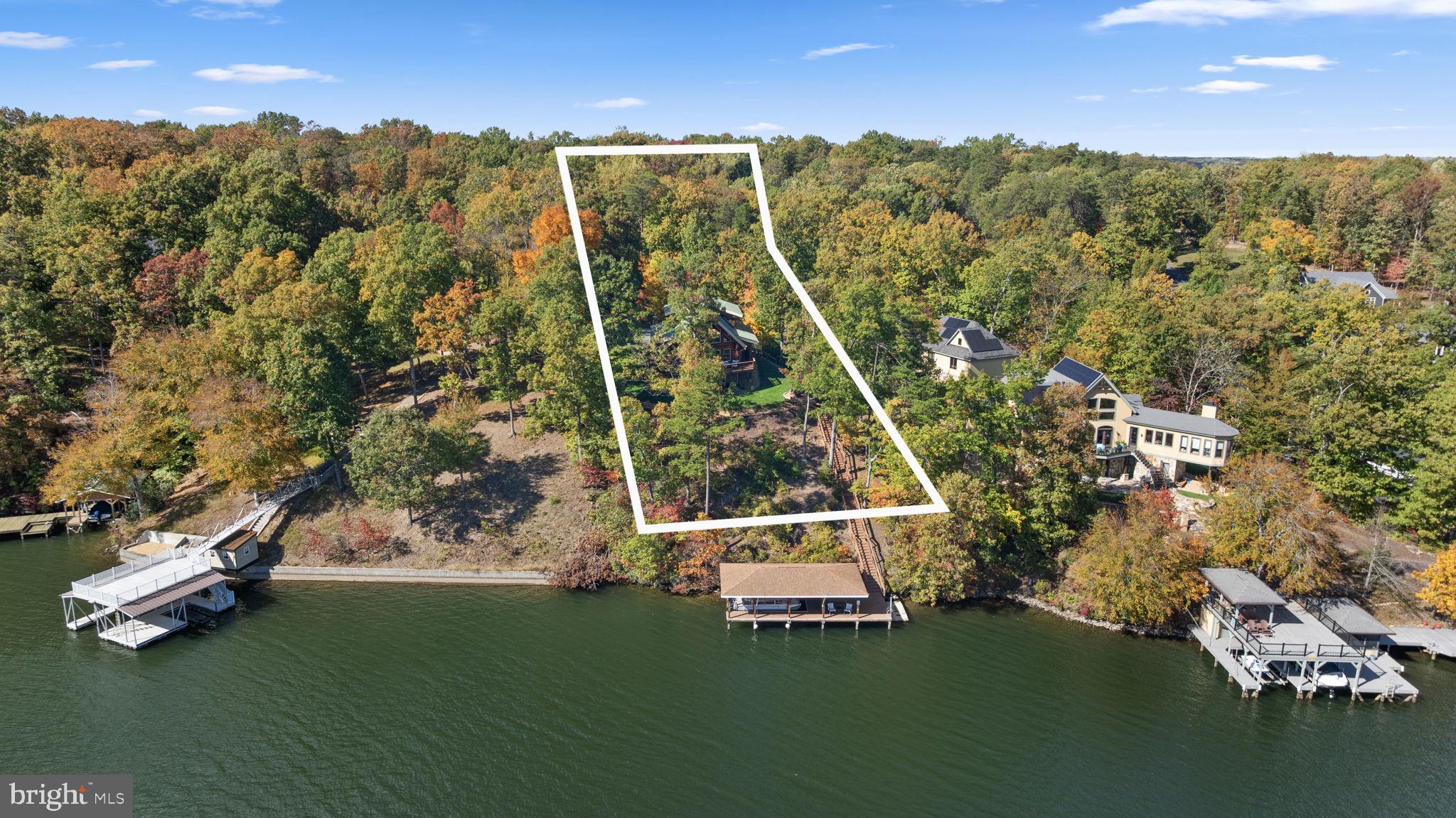 MYSTIC POINTE - Residential