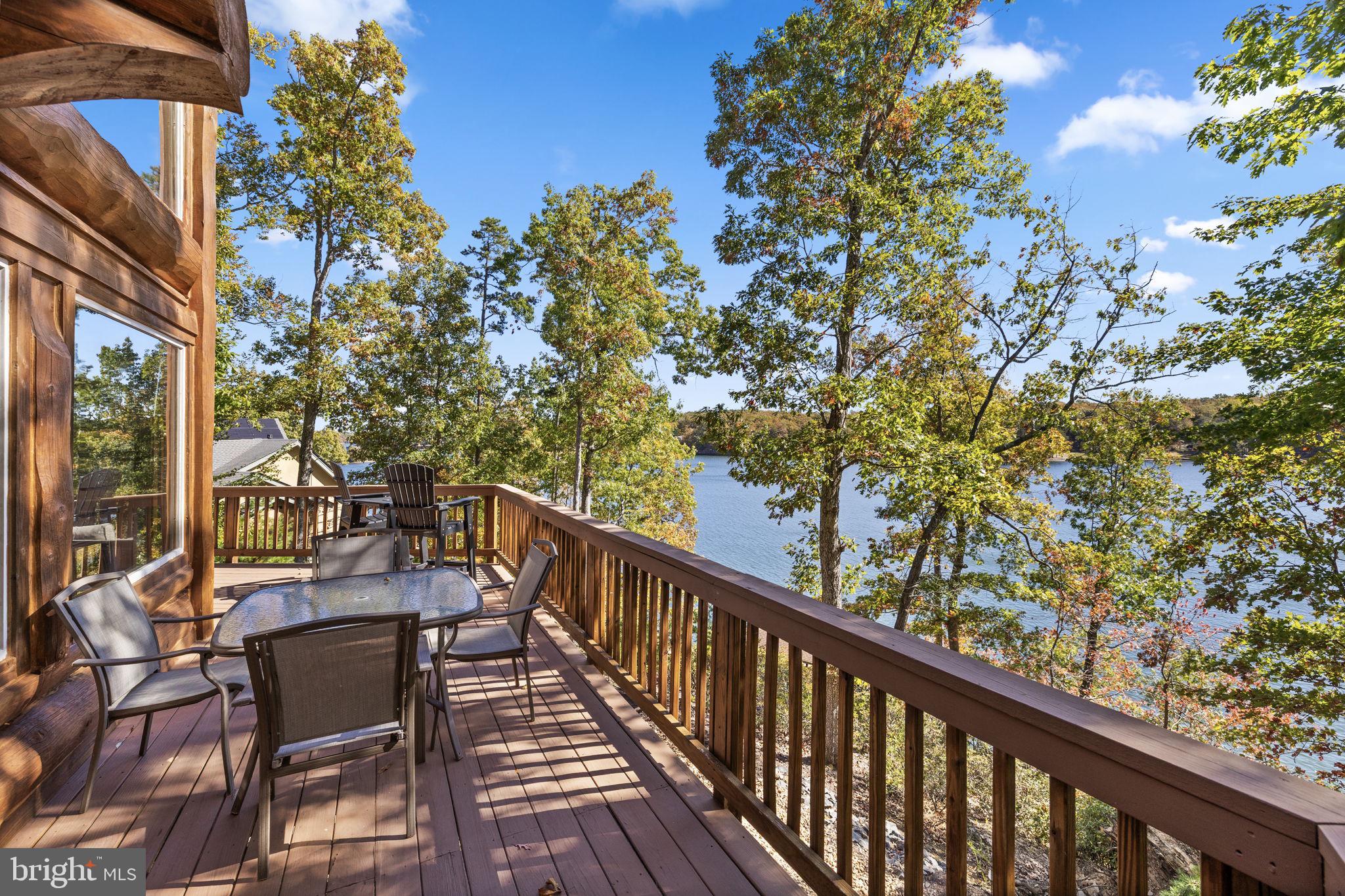 MYSTIC POINTE - Residential