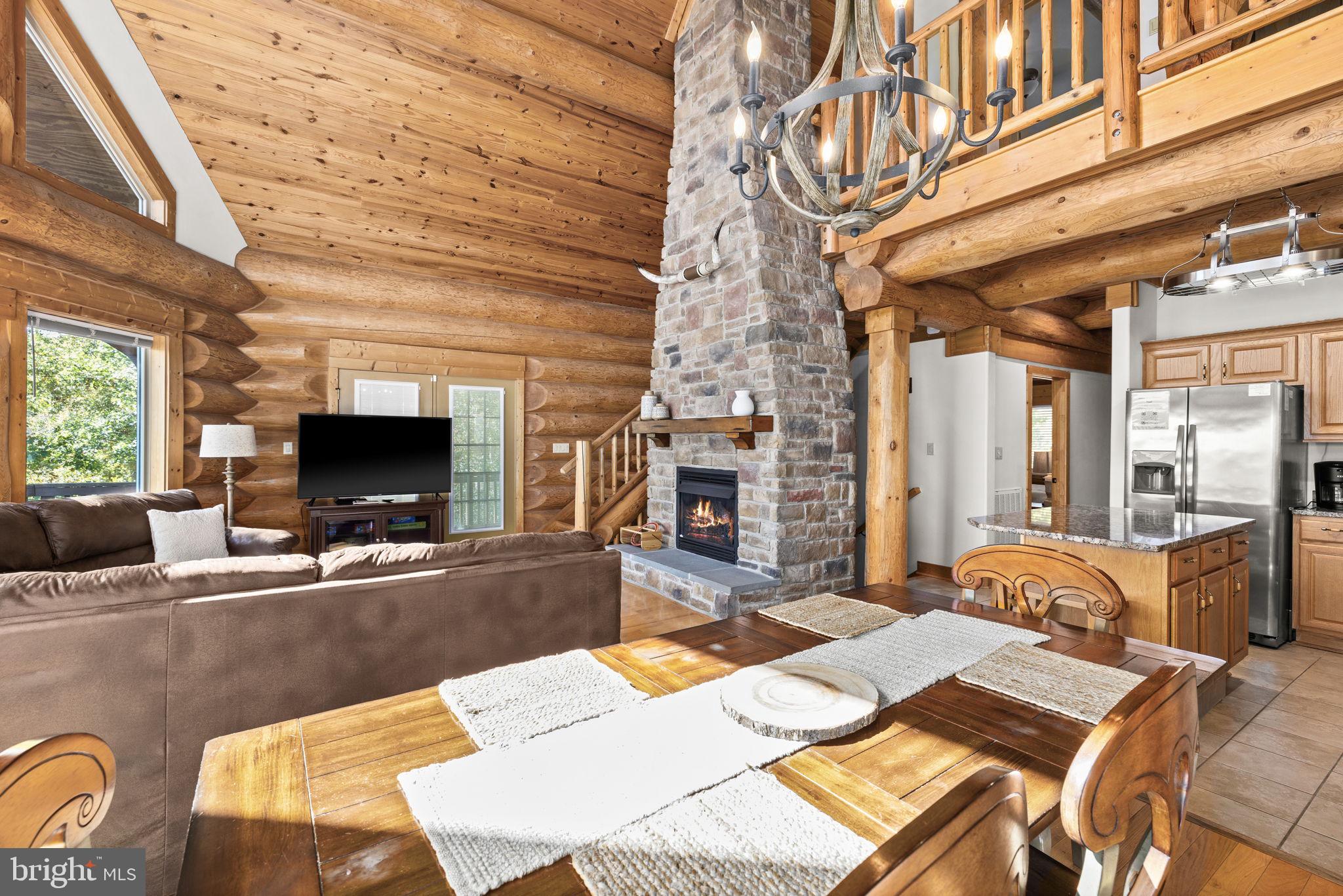 MYSTIC POINTE - Residential