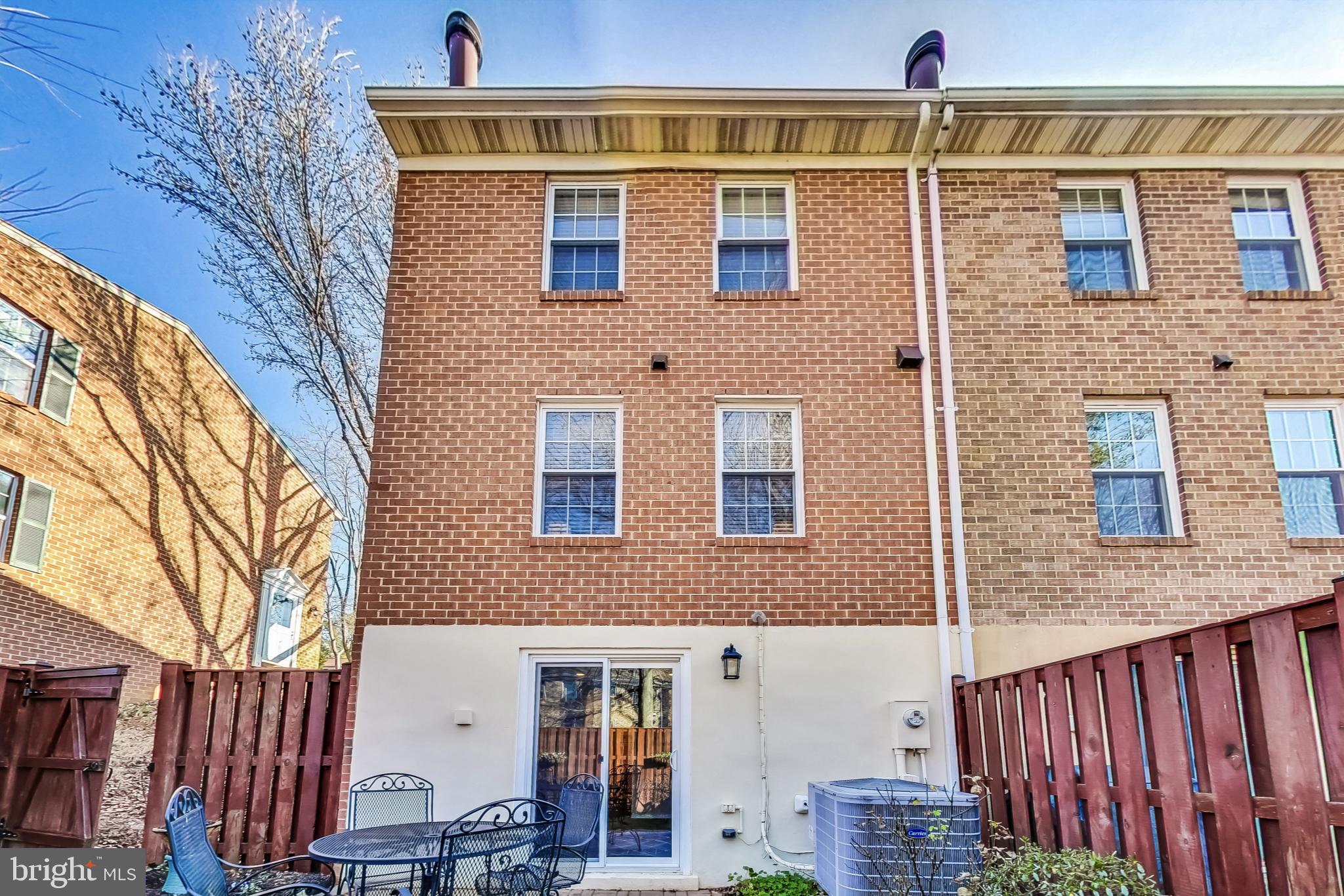 MARBLE HILL - Residential