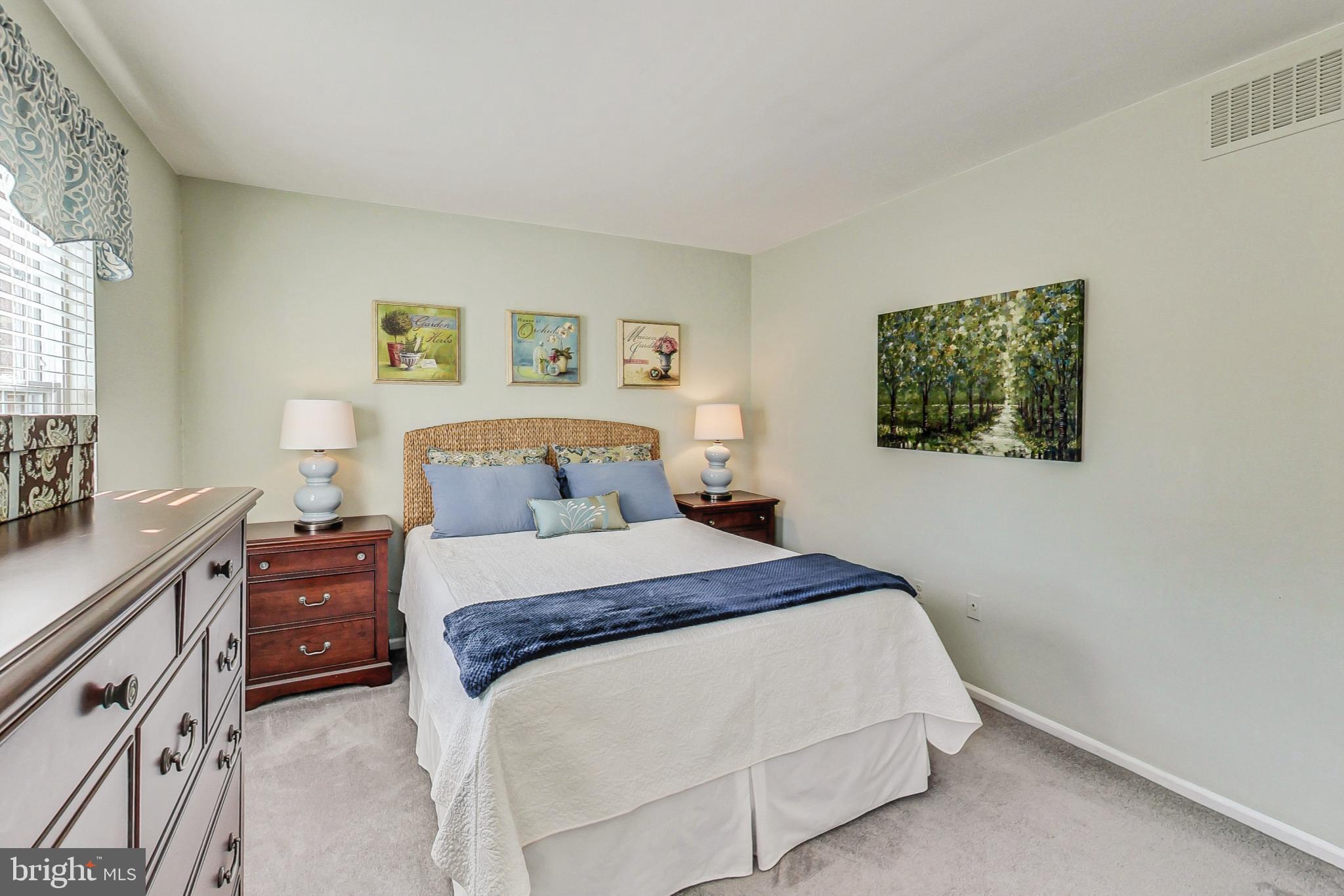 MARBLE HILL - Residential