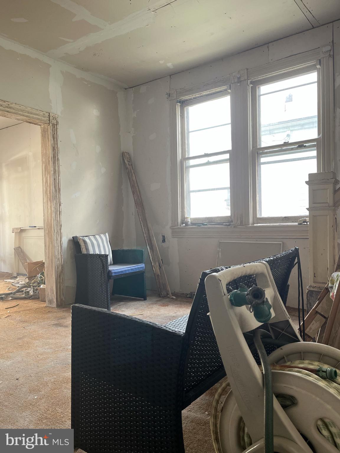 E.& W. CHILLISQUAQUE - Residential