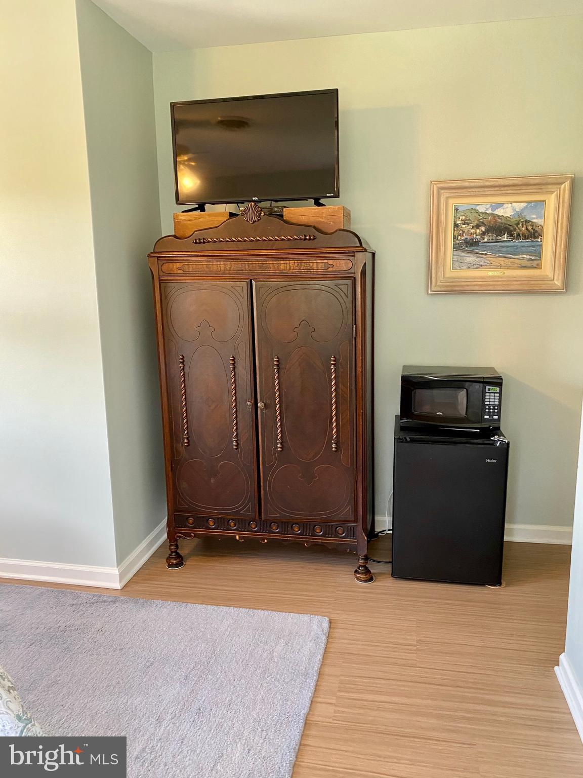 EASTLAKE ESTATES - Residential