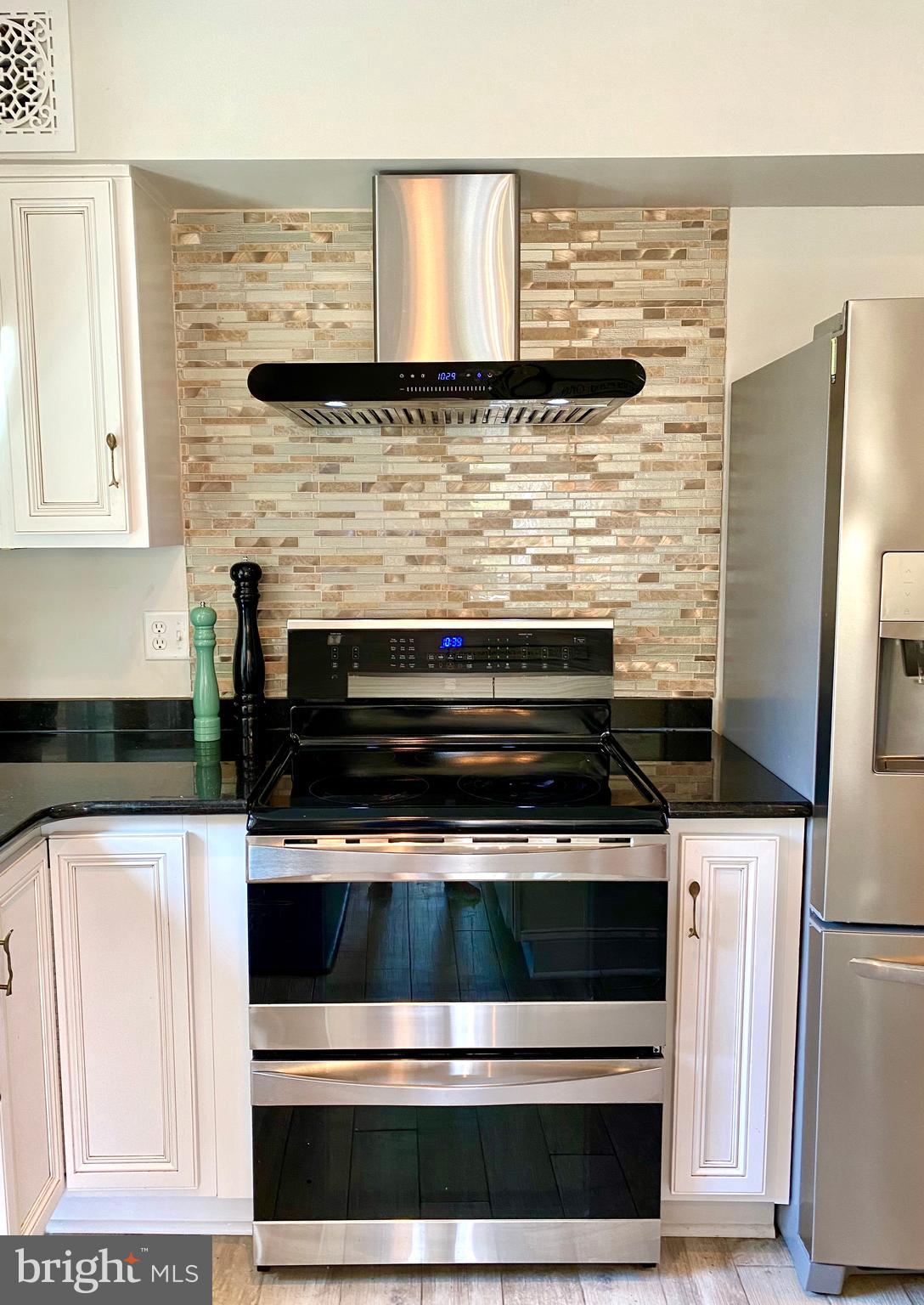 EASTLAKE ESTATES - Residential