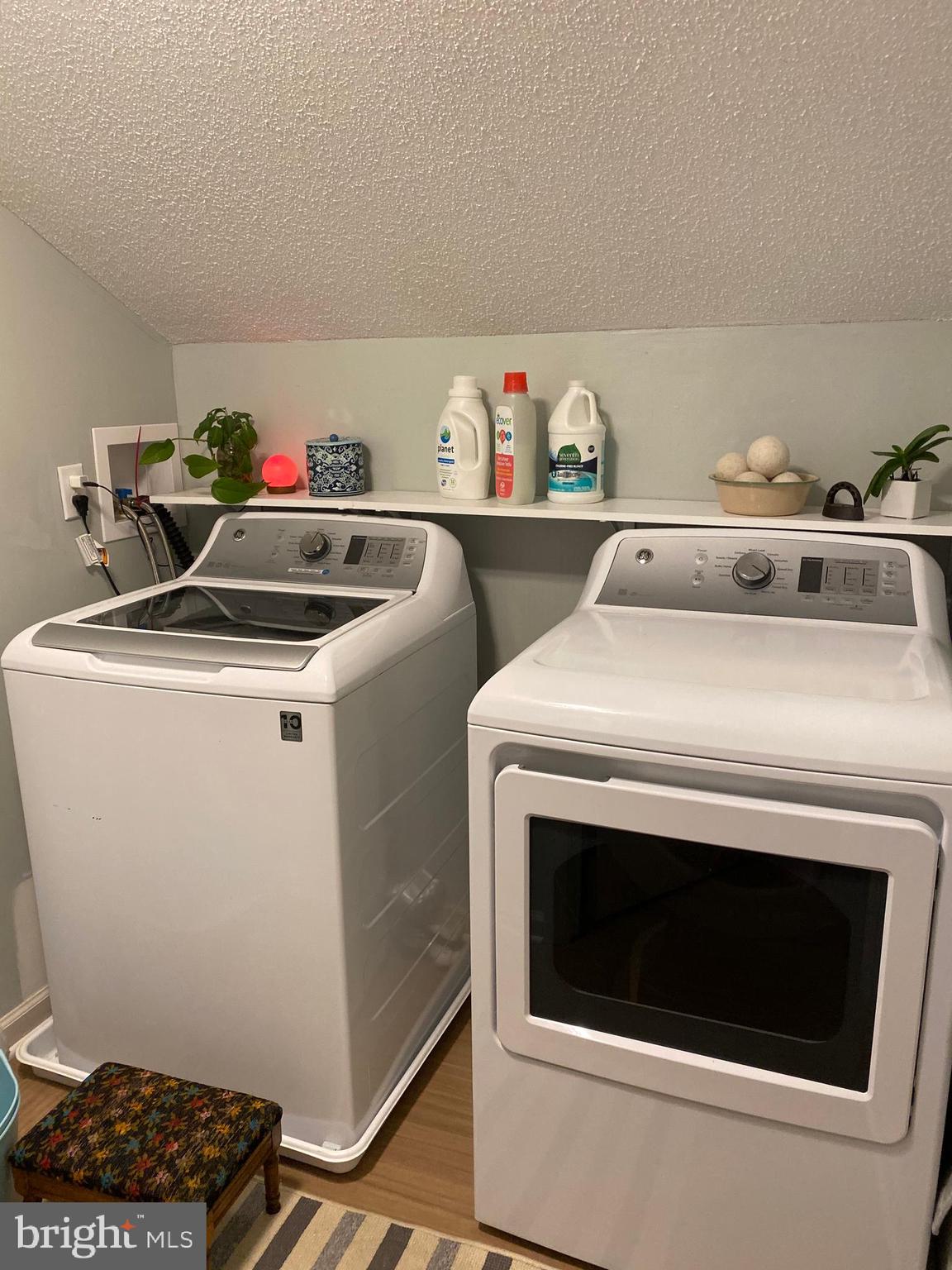 EASTLAKE ESTATES - Residential